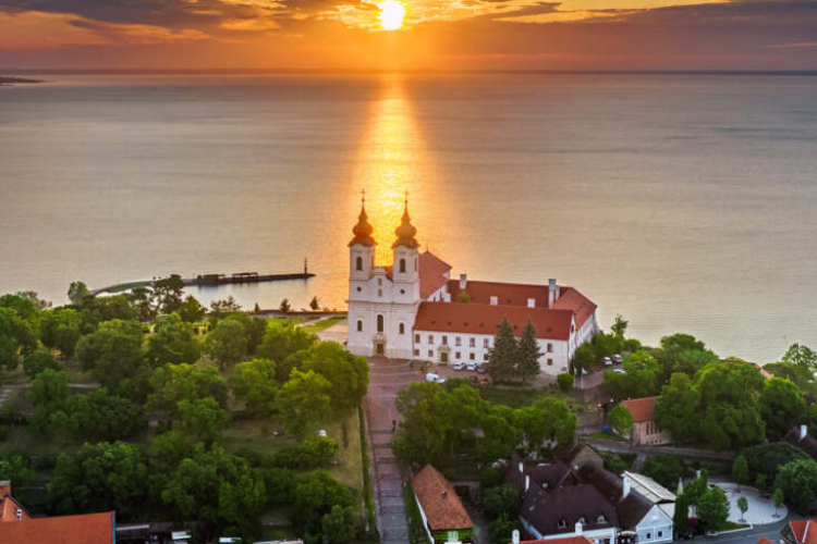 Milliárdokból fejlesztették a Balaton-felvidék világörökség-várományos helyszíneit